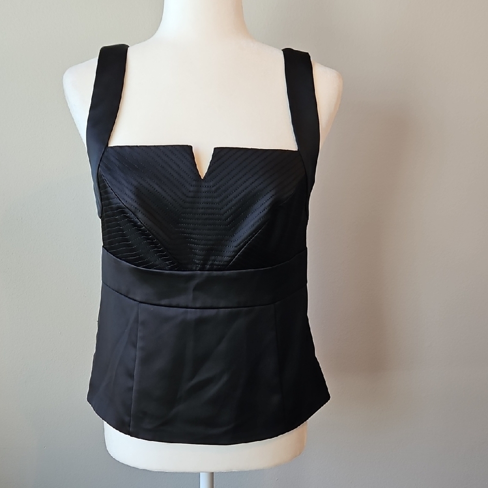 White House Black Market Chic Black Sleeveless Blouse Side Zipper Sexy Business